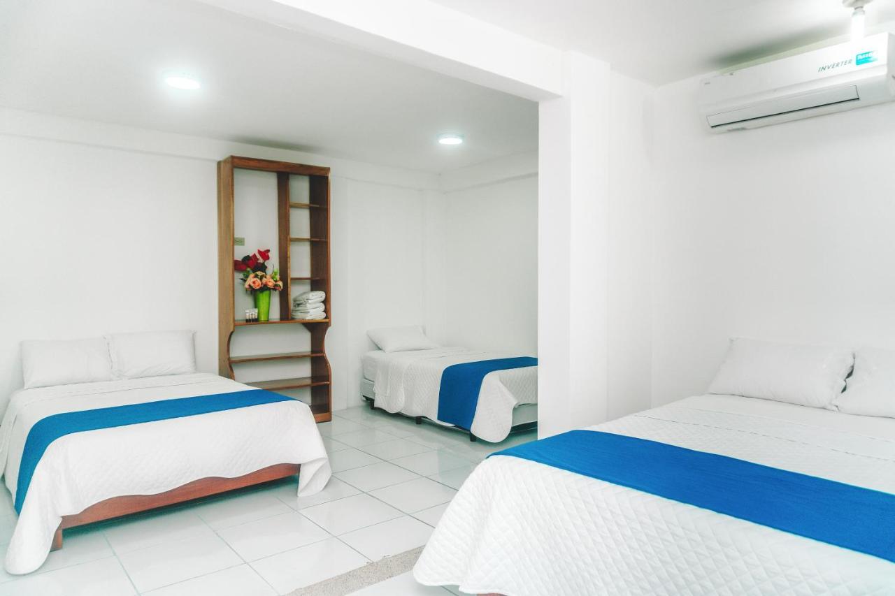 Galapagos Isabela Hotel Loja 푸에르토빌라밀 외부 사진