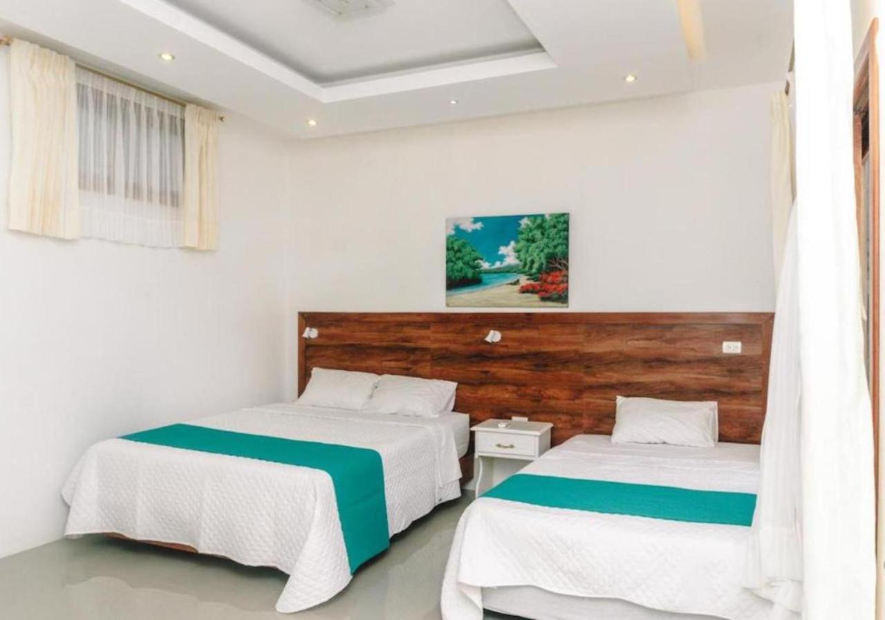 Galapagos Isabela Hotel Loja 푸에르토빌라밀 외부 사진