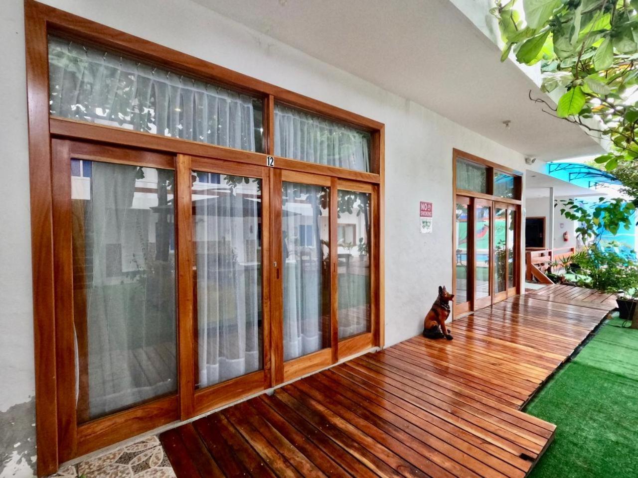 Galapagos Isabela Hotel Loja 푸에르토빌라밀 외부 사진
