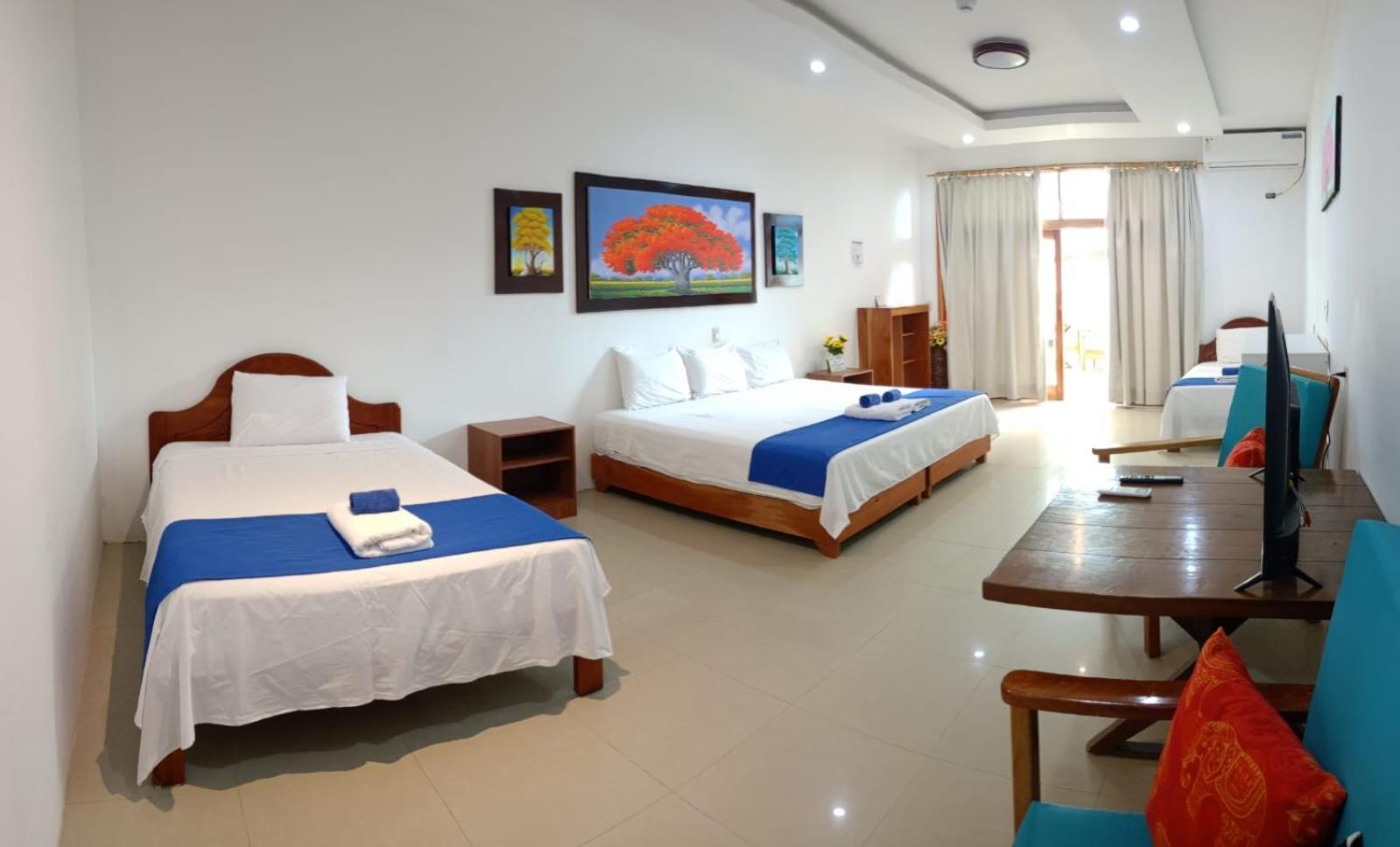Galapagos Isabela Hotel Loja 푸에르토빌라밀 외부 사진