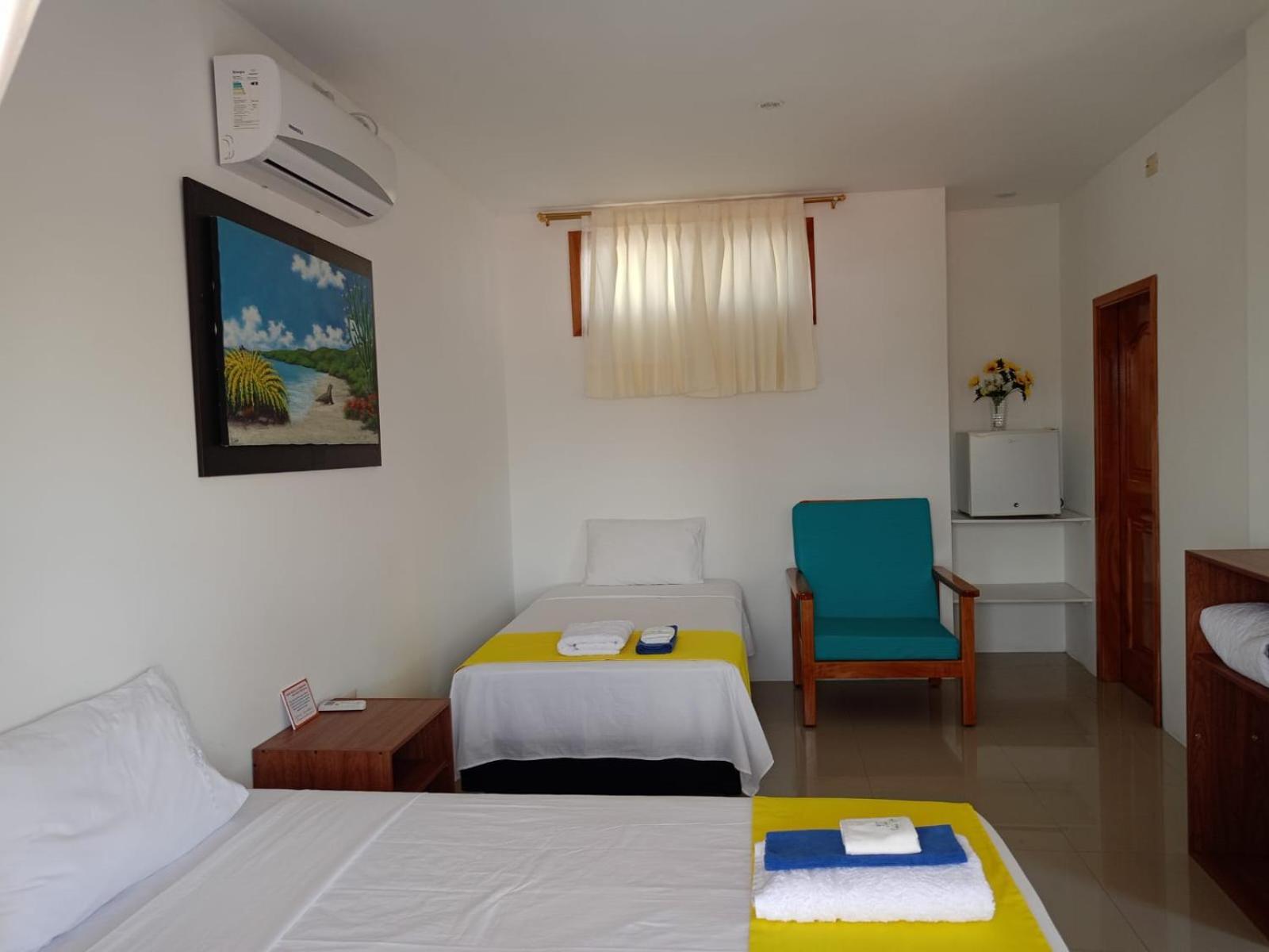 Galapagos Isabela Hotel Loja 푸에르토빌라밀 외부 사진