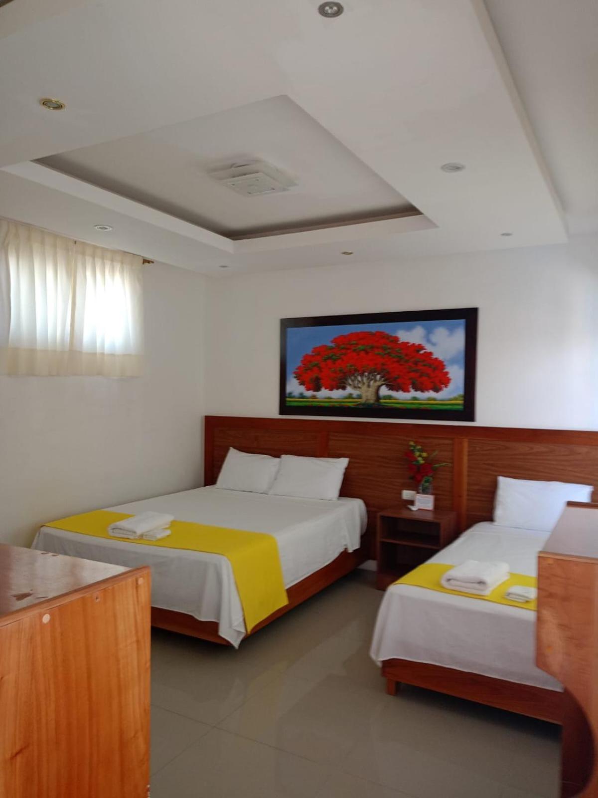 Galapagos Isabela Hotel Loja 푸에르토빌라밀 외부 사진