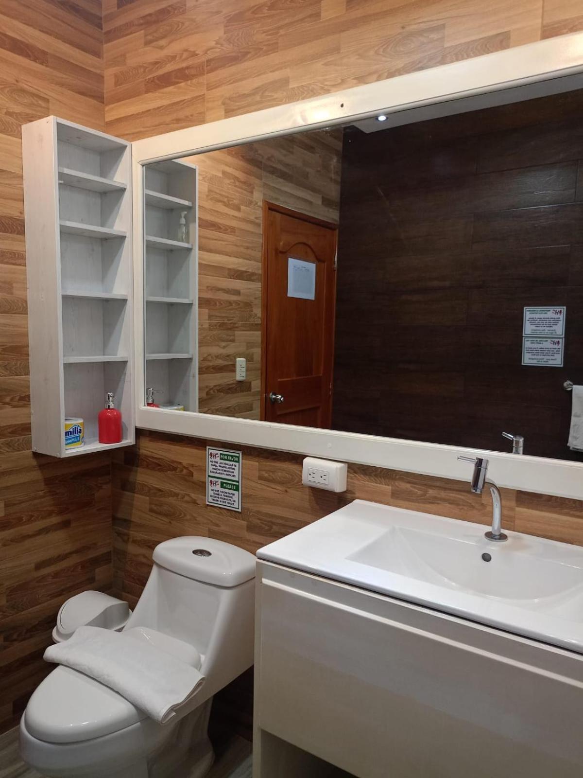 Galapagos Isabela Hotel Loja 푸에르토빌라밀 외부 사진