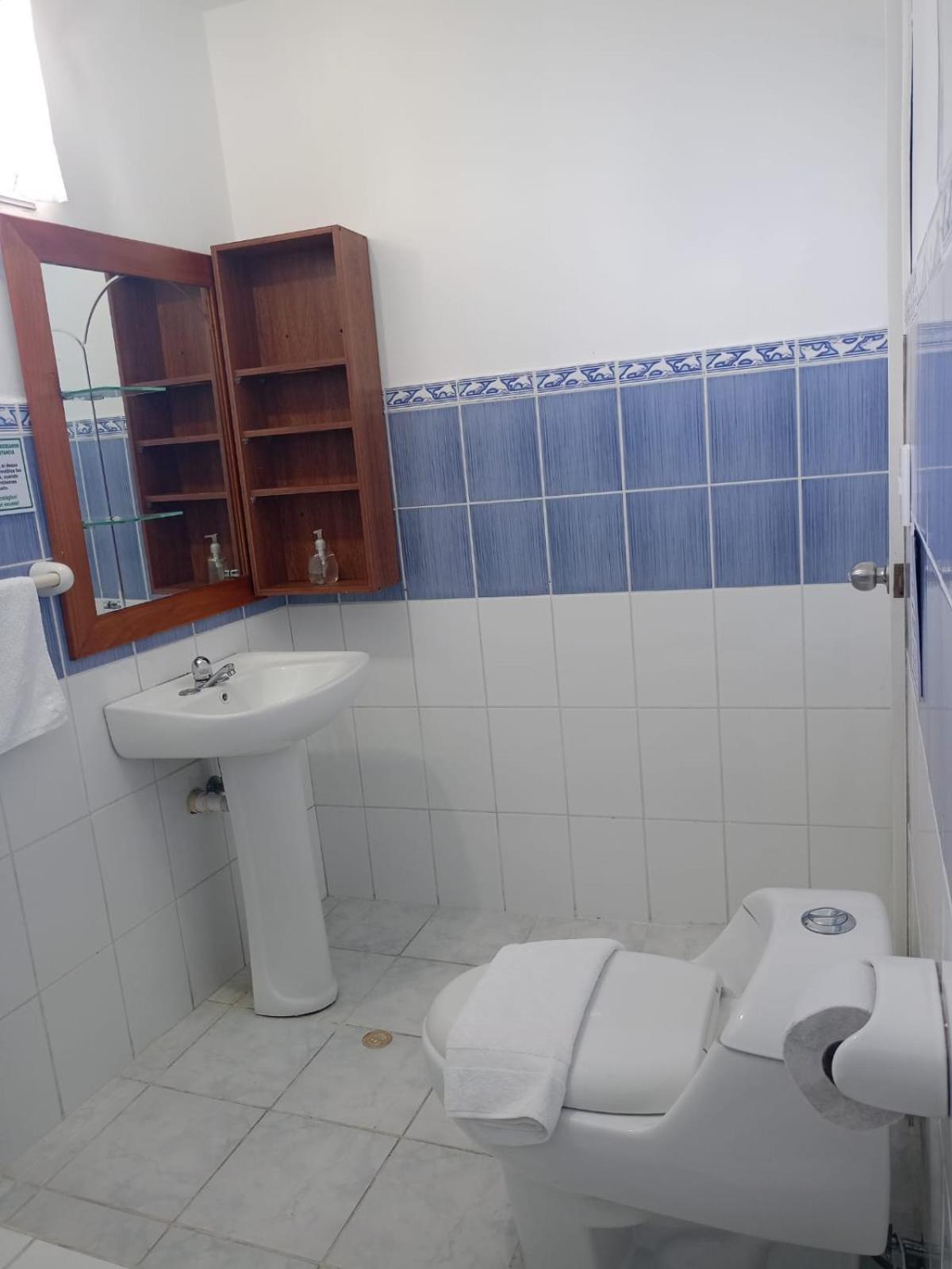 Galapagos Isabela Hotel Loja 푸에르토빌라밀 외부 사진