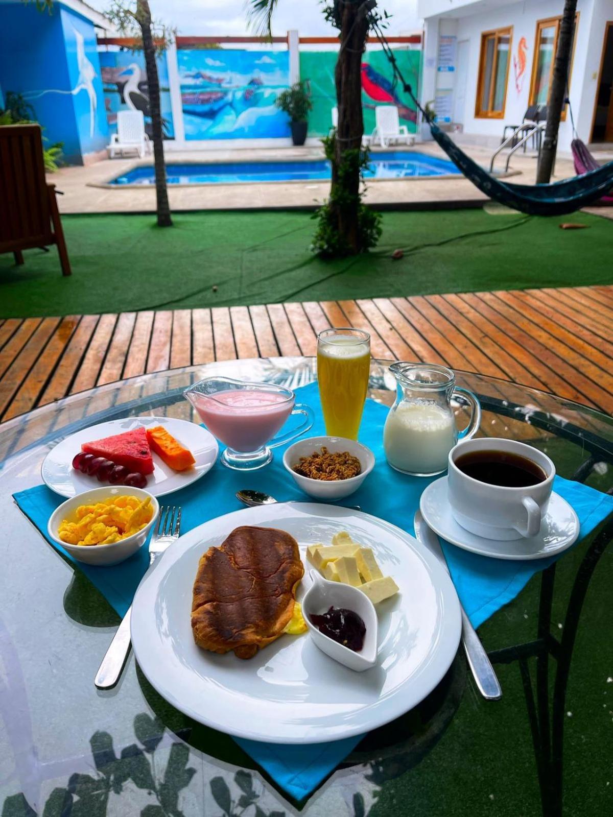 Galapagos Isabela Hotel Loja 푸에르토빌라밀 외부 사진