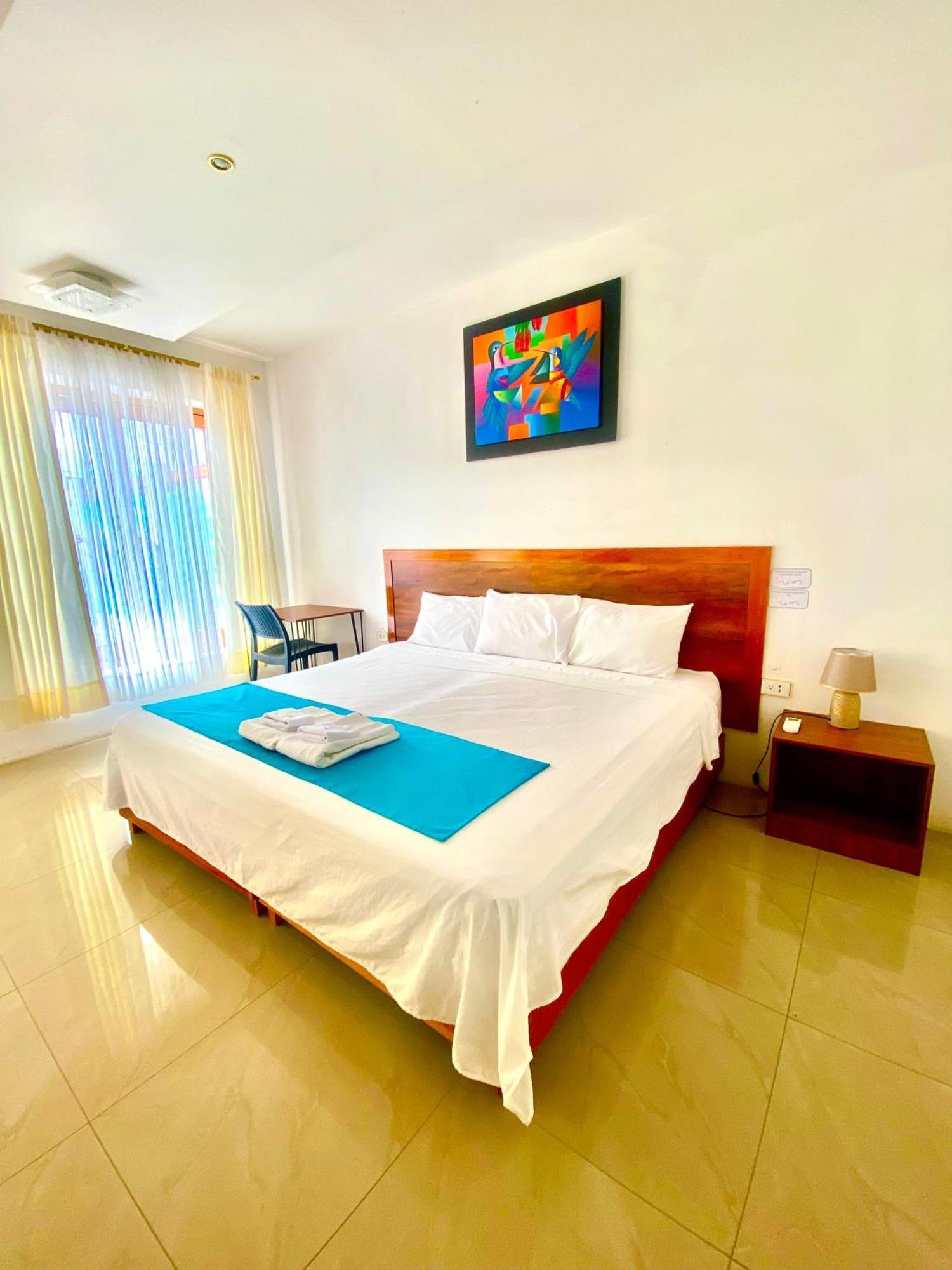 Galapagos Isabela Hotel Loja 푸에르토빌라밀 외부 사진